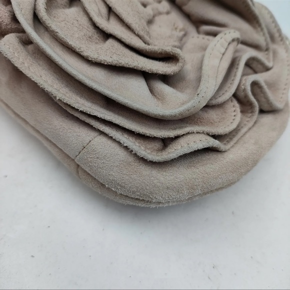 ⭐️ Host pick 🌹 ⭐️ Yves Saint Laurent YSL Camel Suede Mini Bag - Picture 4 of 10